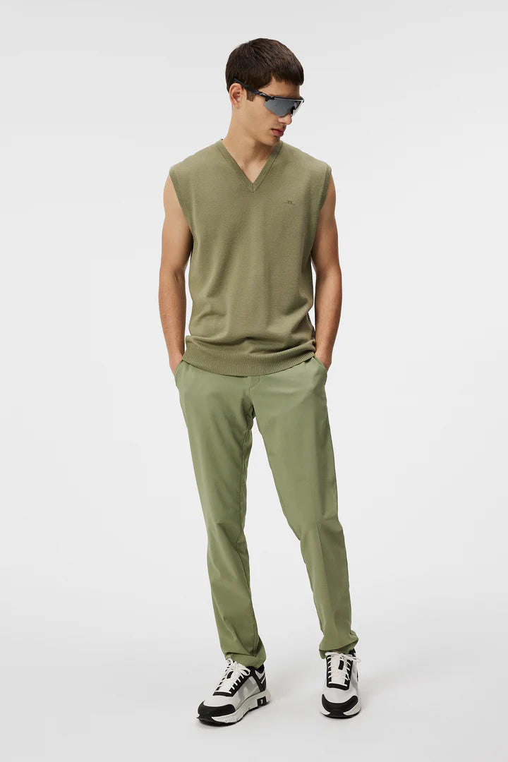 J.Lindeberg Men's Liam Knitted Vest - Oil Green